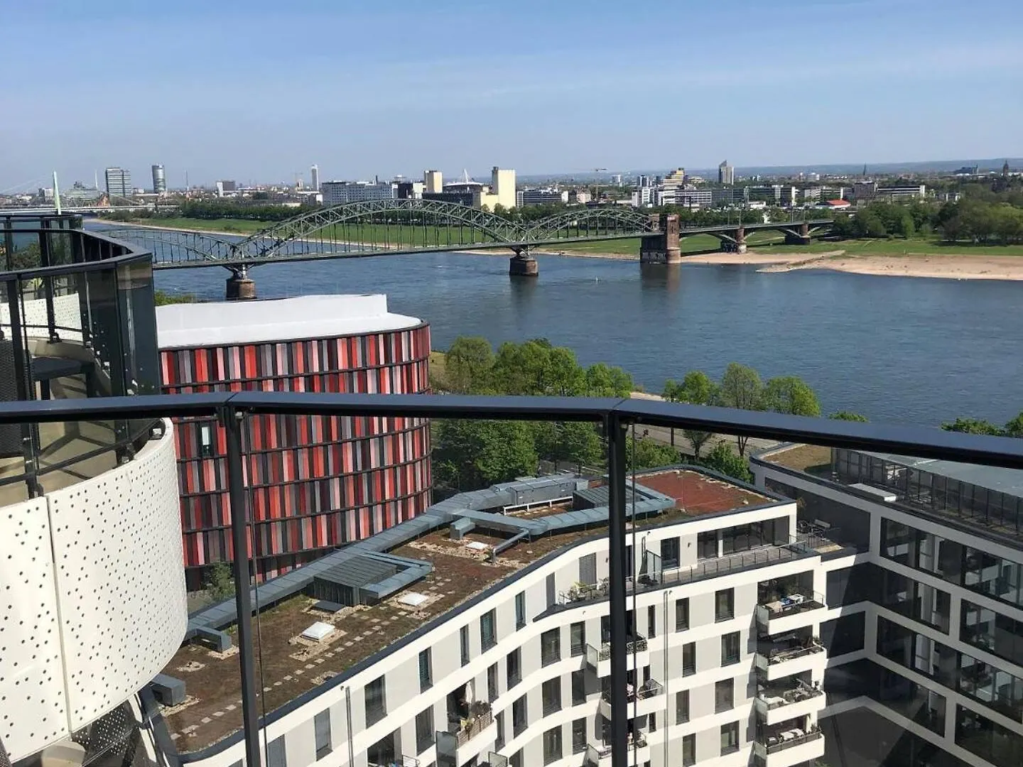 Апартаменты Rheinblick Penthouse Кёльн